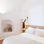 Дом отдыха Terracotta Cave House *