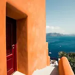 Terracotta Cave House * Oia