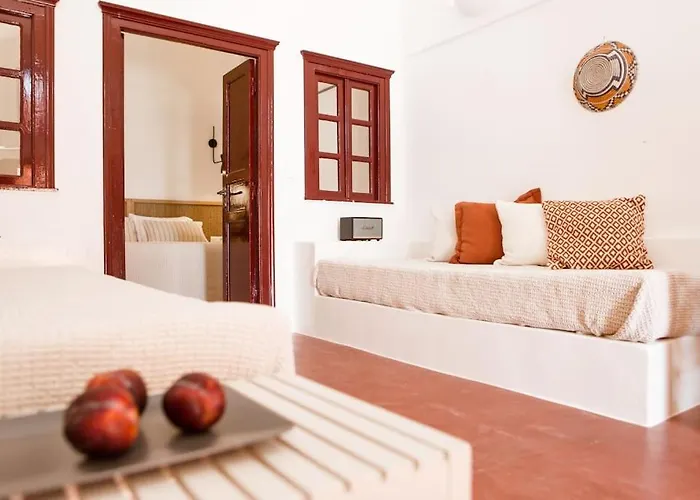 Terracotta Cave House Ия